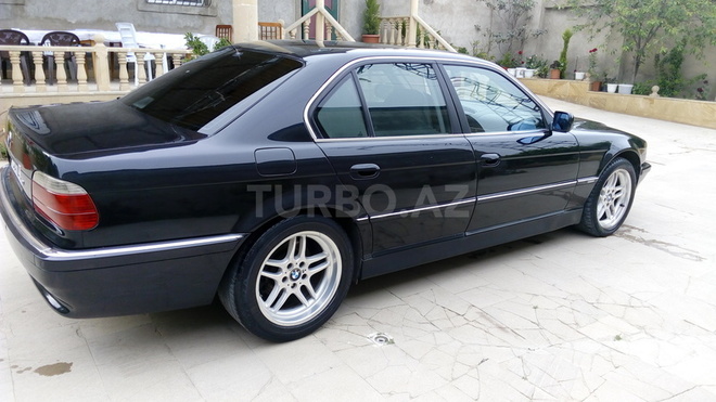 BMW 728 2000, 282,000 km - 2.8 л - Bakı