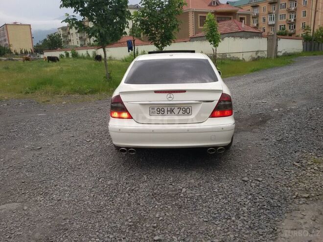 Mercedes E 220 2007, 160,000 km - 2.2 l - Zaqatala