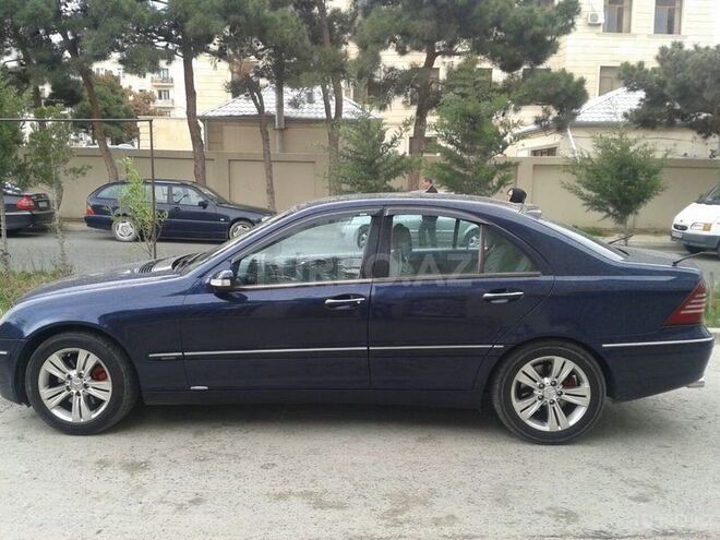 Mercedes C 240 2001, 279,000 km - 2.4 l - Bakı