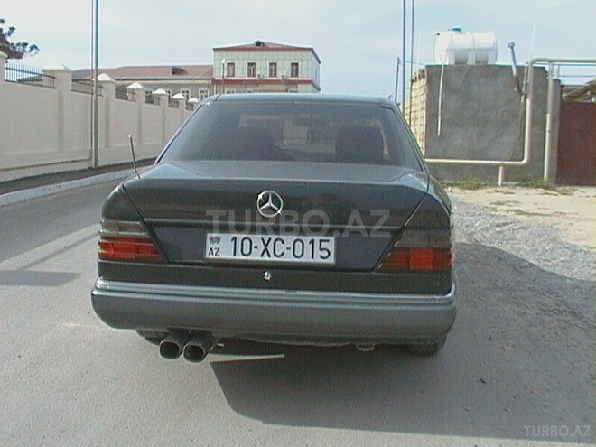 Mercedes E 200 1992, 2,900,000 km - 2.0 l - Bakı
