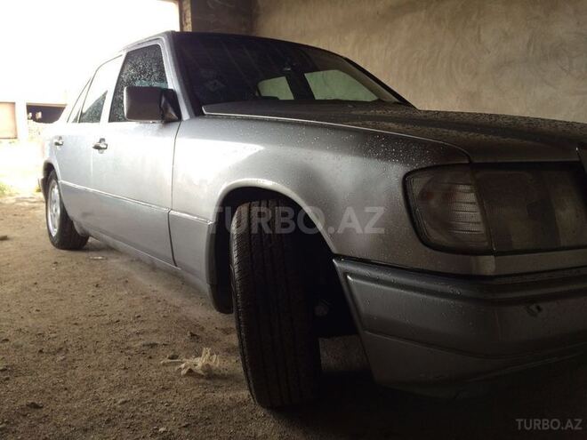 Mercedes E 230 1990, 300,000 km - 0.2 l - Bakı