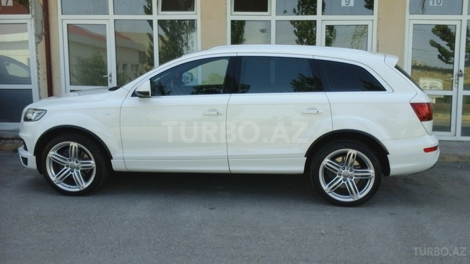 Audi Q7 2014, 26,800 km - 3.0 l - Bakı