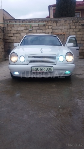 Mercedes E 230 1996, 320,000 km - 2.3 l - Bakı