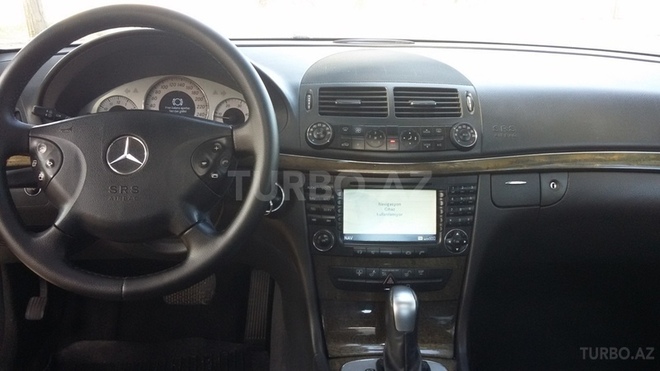 Mercedes E 220 2006, 180,000 km - 2.2 l - Sumqayıt
