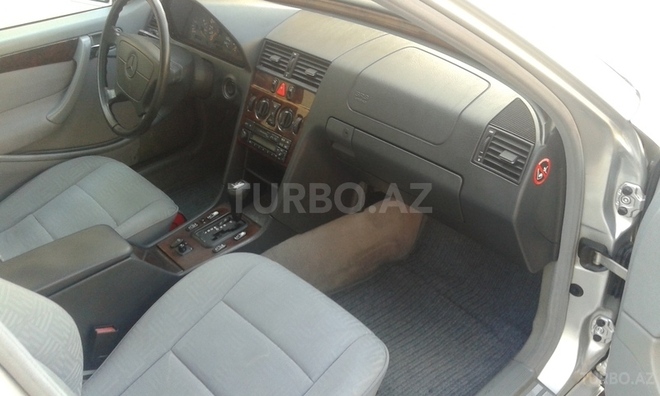 Mercedes C 180 1997, 210,000 km - 1.8 l - Bakı