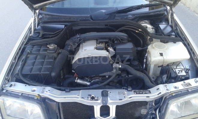 Mercedes C 180 1997, 210,000 km - 1.8 l - Bakı