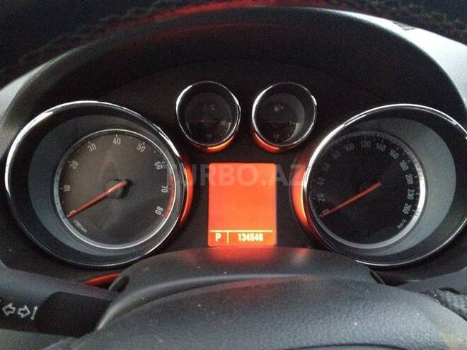 Opel Insignia 2009, 153,000 km - 2.0 л - Bakı
