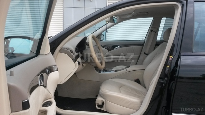 Mercedes E 200 2004, 141,000 km - 2.0 l - Ağsu