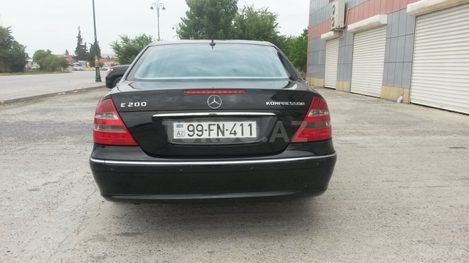 Mercedes E 200 2004, 141,000 km - 2.0 l - Ağsu