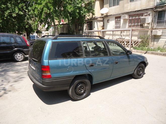 Opel Astra 1997, 165,447 km - 1.6 l - Bakı