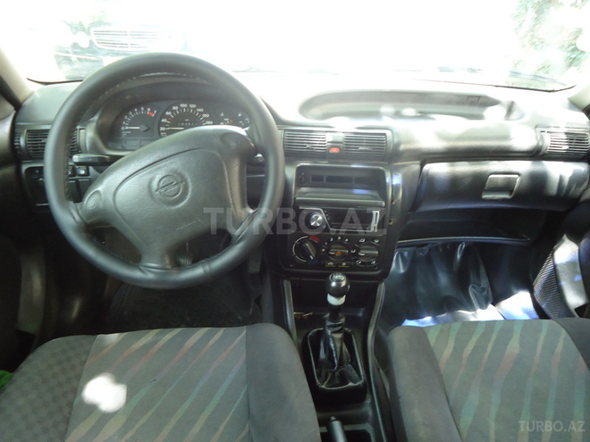 Opel Astra 1997, 165,447 km - 1.6 l - Bakı