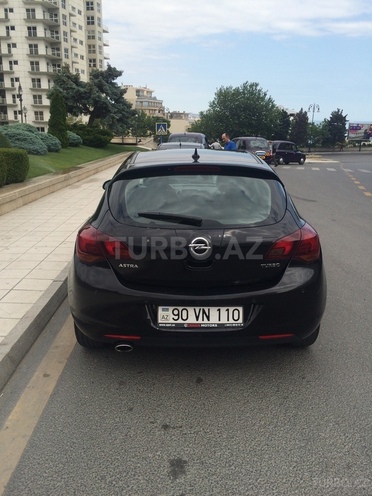 Opel Astra 2011, 130,000 km - 1.6 l - Bakı