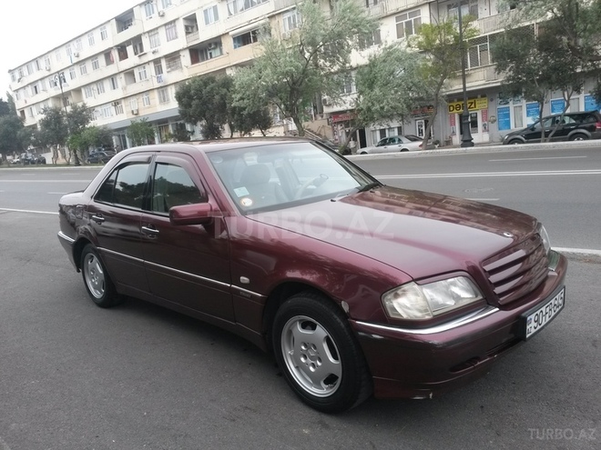 Mercedes C 200 1997, 316,000 km - 2.0 л - Bakı