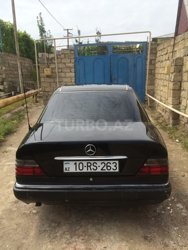 Mercedes E 220 1993, 476,688 km - 2.2 l - Bakı