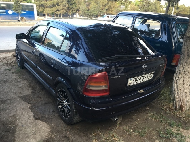Opel Astra 2004, 168,900 km - 1.6 l - Bakı