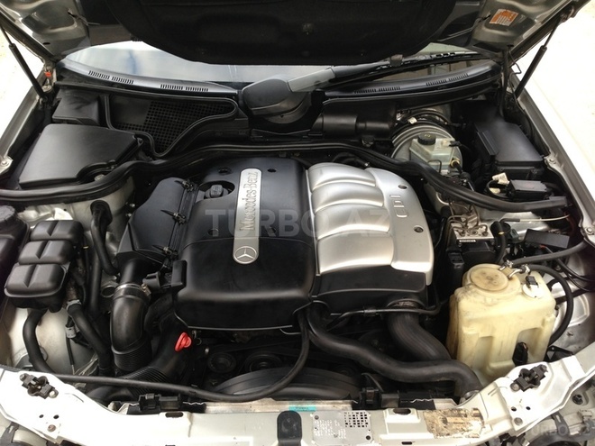 Mercedes E 220 2000, 322,834 km - 2.2 l - Bakı