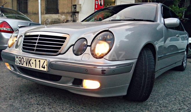 Mercedes E 270 2000, 356,000 km - 2.7 l - Bakı