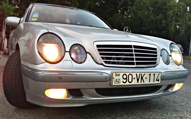 Mercedes E 270 2000, 356,000 km - 2.7 l - Bakı