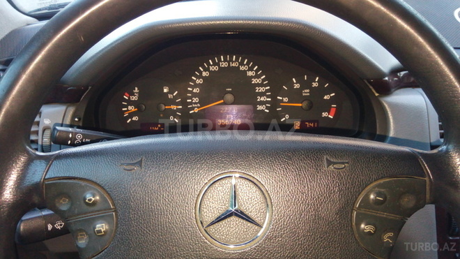 Mercedes E 270 2000, 356,000 km - 2.7 l - Bakı