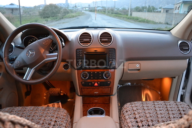 Mercedes ML 350 2008, 160,000 km - 3.5 l - Mingəçevir