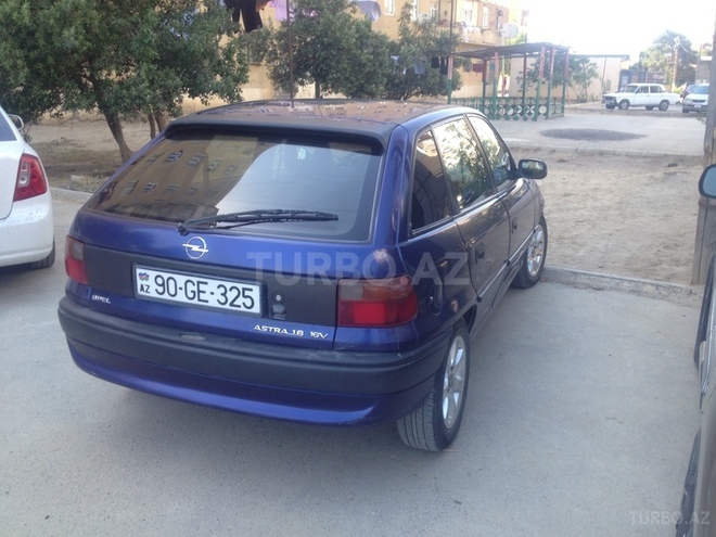 Opel Astra 1996, 216,000 km - 1.6 l - Bakı