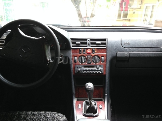 Mercedes C 180 1999, 356,000 km - 1.8 l - Bakı