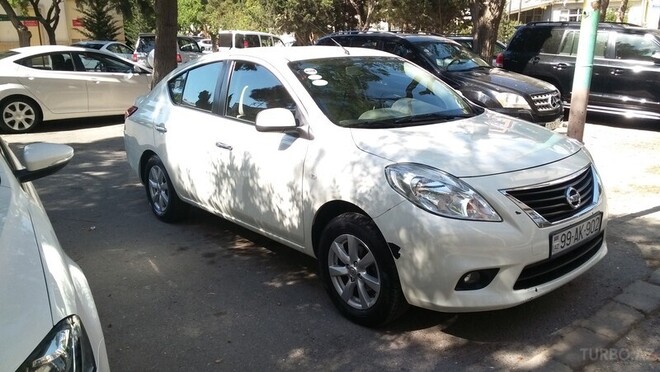 Nissan Sunny 2013, 106,000 km - 1.5 л - Bakı