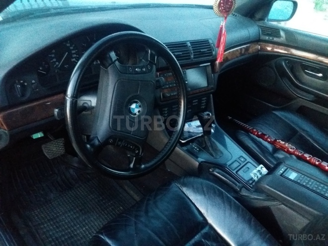 BMW 530 1999, 296,632 km - 3.0 l - Bakı
