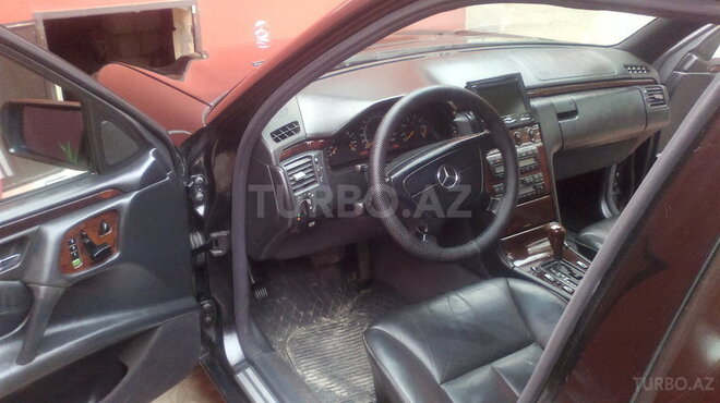 Mercedes E 320 1998, 280,000 km - 0.3 l - Sumqayıt
