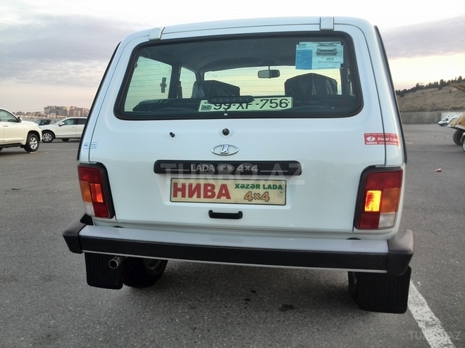 LADA (VAZ) Niva 2015, 6,000 km - 1.7 l - Sumqayıt