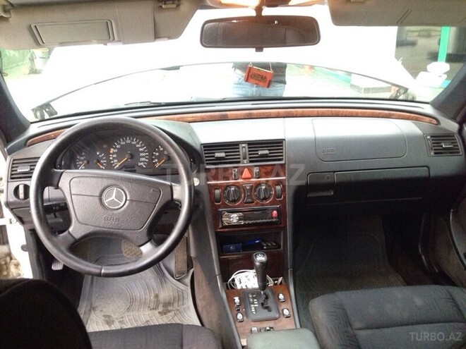 Mercedes C 180 1997, 240,000 km - 1.8 l - Gəncə