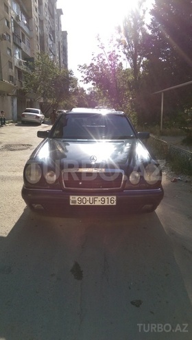 Mercedes E 230 1997, 225,000 km - 2.3 l - Bakı