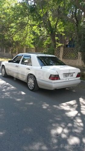 Mercedes E 220 1993, 548,000 km - 2.2 l - Bakı