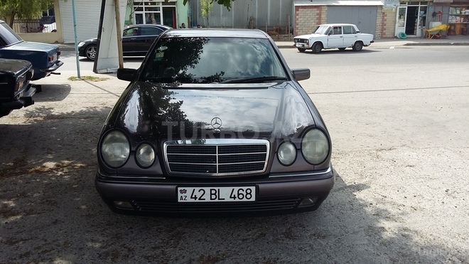 Mercedes E 200 1996, 25,000 km - 2.0 l - Bakı