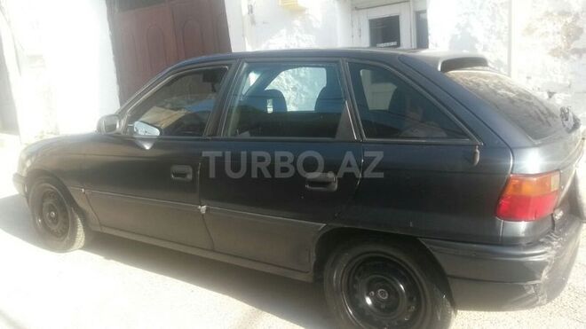 Opel Astra 1997, 230,000 km - 1.6 l - Bakı