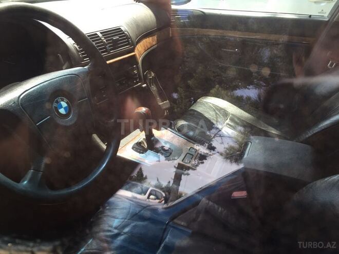 BMW 520 1997, 228,000 km - 2.0 l - Sumqayıt