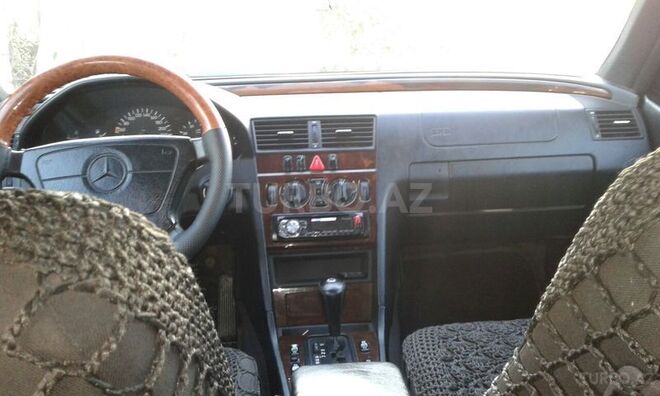 Mercedes C 240 1997, 310,000 km - 2.4 л - Salyan