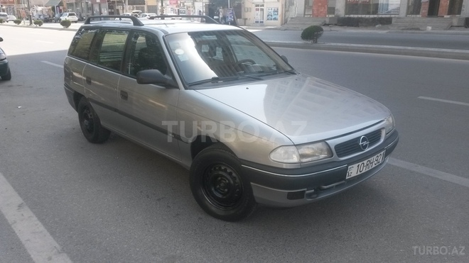 Opel Astra 1993, 198,000 km - 1.6 л - Bakı