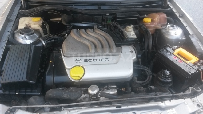 Opel Astra 1993, 198,000 km - 1.6 л - Bakı