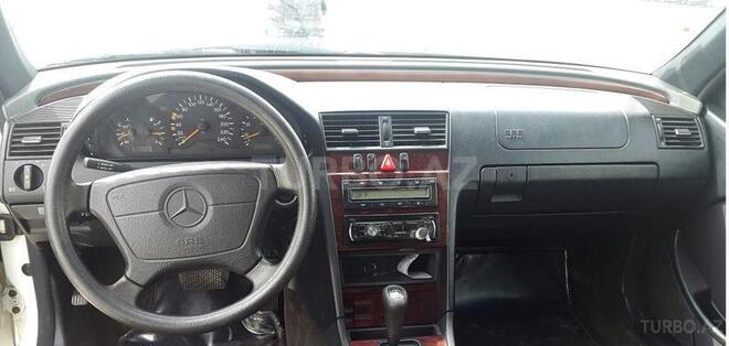 Mercedes C 200 1998, 137,000 km - 2.0 l - Bakı