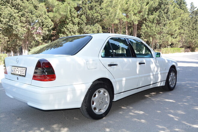 Mercedes E 220 1997, 400,000 km - 2.2 l - Sumqayıt