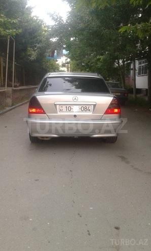 Mercedes C 240 1997, 225,000 km - 2.4 l - Bakı