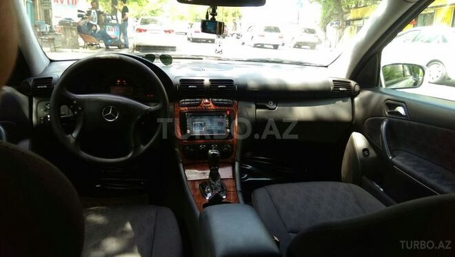 Mercedes C 200 2002, 240,000 km - 2.0 l - Bakı
