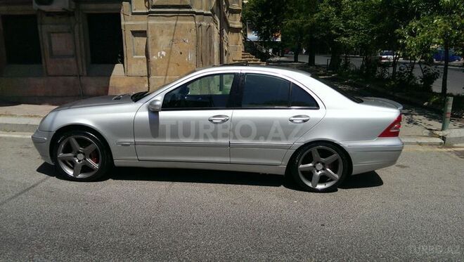 Mercedes C 200 2002, 240,000 km - 2.0 l - Bakı
