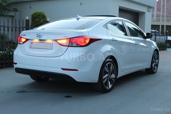 Hyundai Elantra 2015, 65,000 km - 1.8 л - Bakı