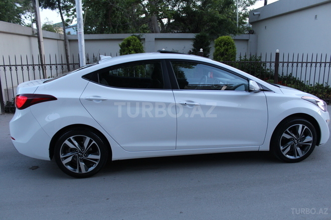 Hyundai Elantra 2015, 65,000 km - 1.8 л - Bakı