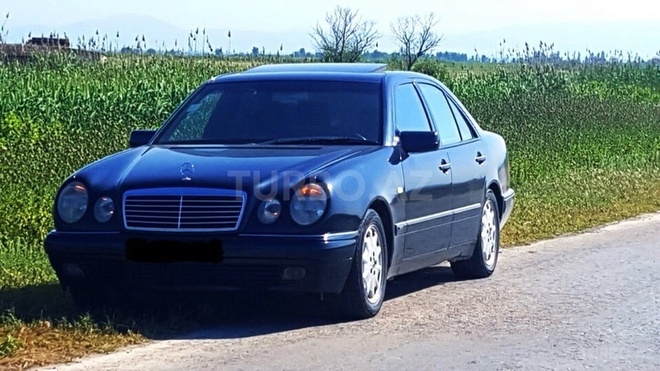 Mercedes E 230 1997, 192,000 km - 2.3 l - Xaçmaz