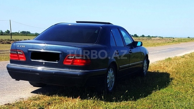 Mercedes E 230 1997, 192,000 km - 2.3 l - Xaçmaz