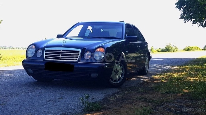 Mercedes E 230 1997, 192,000 km - 2.3 l - Xaçmaz