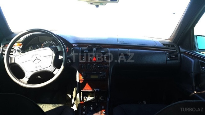 Mercedes E 230 1997, 192,000 km - 2.3 l - Xaçmaz